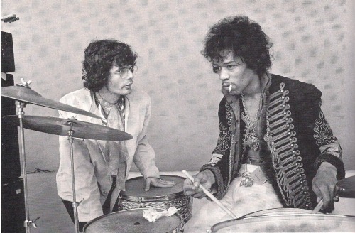 ‘I’ll tell you what Jimi, you change the lyrics in Purple Haze to ‘kiss this guy’ ok?’